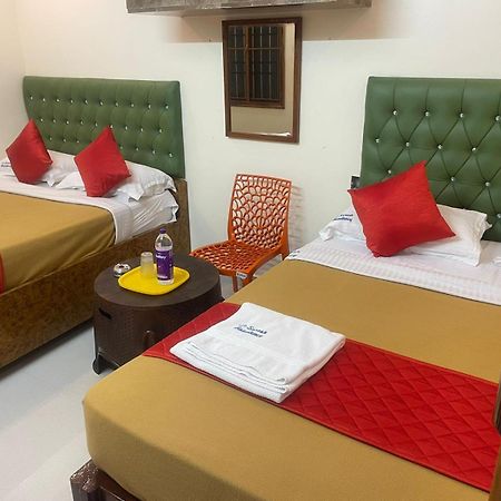 Le Suresh Guest House Pondicherry Exterior photo