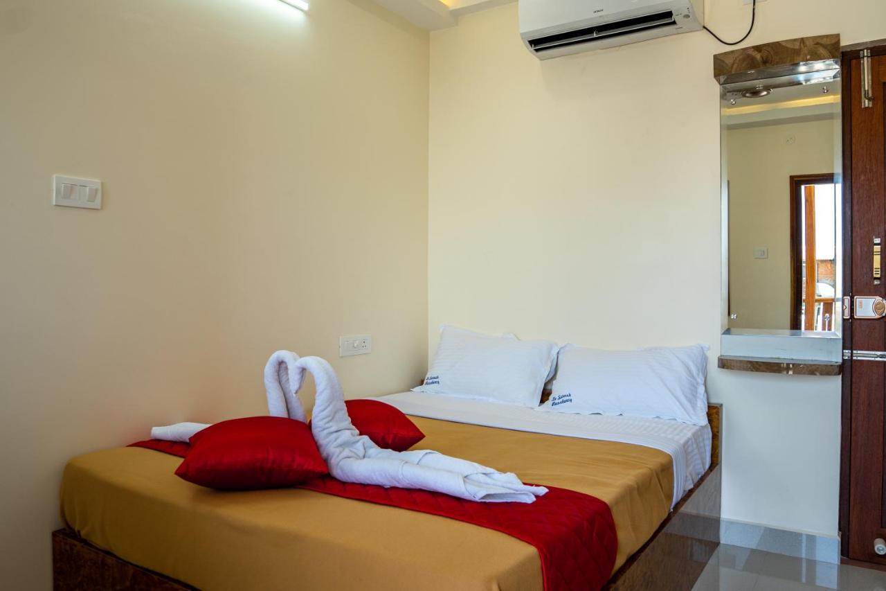 Le Suresh Guest House Pondicherry Exterior photo