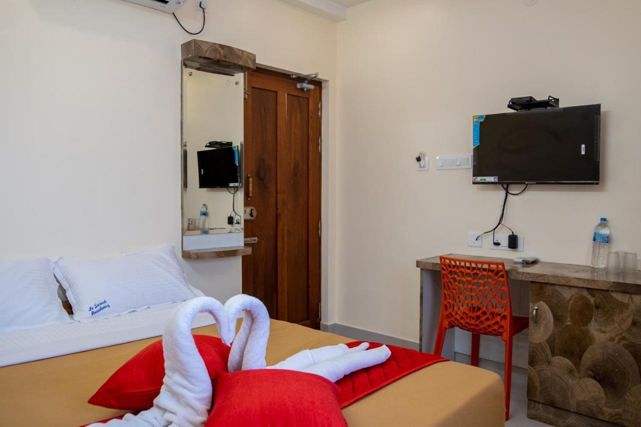 Le Suresh Guest House Pondicherry Exterior photo