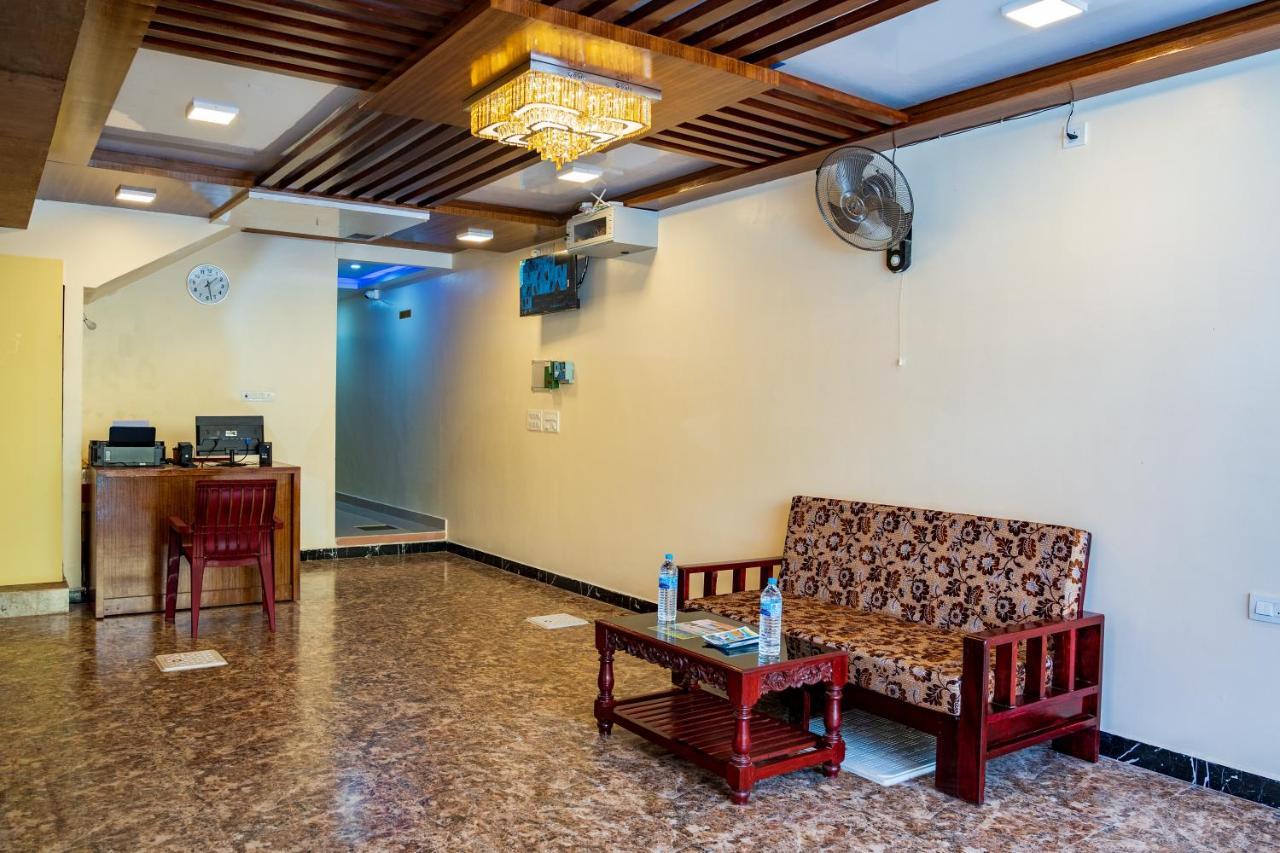 Le Suresh Guest House Pondicherry Exterior photo